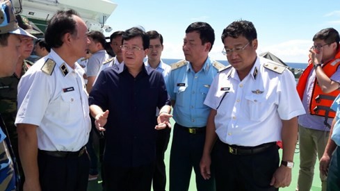 Video: Tìm thấy một số thi thể phi hành đoàn CASA-212 và mảnh vỡ Su30-MK2 ảnh 7