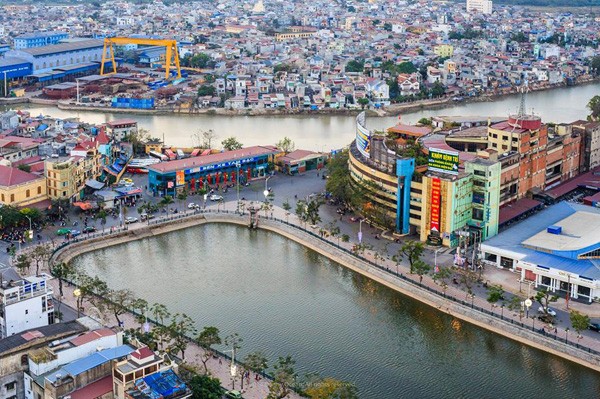Khu vực dự kiến xây cầu trước kia là bến xe tam bạc của Hải Phòng. Nguồn: Internet