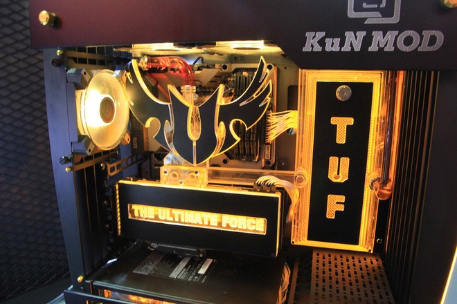 Chiêm ngưỡng những dàn máy độ cực khủng tại Computex 2017 ảnh 11 Chiêm ngưỡng những dàn máy độ cực khủng tại Computex 2017 ảnh 11