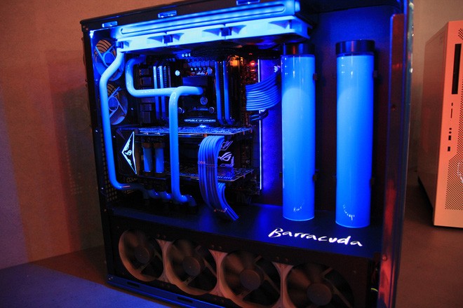 Chiêm ngưỡng những dàn máy độ cực khủng tại Computex 2017 ảnh 22 Chiêm ngưỡng những dàn máy độ cực khủng tại Computex 2017 ảnh 22