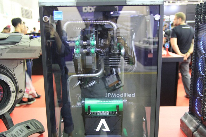 Chiêm ngưỡng những dàn máy độ cực khủng tại Computex 2017 ảnh 34 Chiêm ngưỡng những dàn máy độ cực khủng tại Computex 2017 ảnh 34