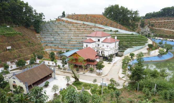 Dinh cơ của ông Phạm Sỹ Quý, giám đốc Sở TN&MT tỉnh Yên Bái - ẢNH: Nam Trần Giám đốc Sở Tài nguyên Yên Bái: 'Tôi vay ngân hàng tiền làm nhà'