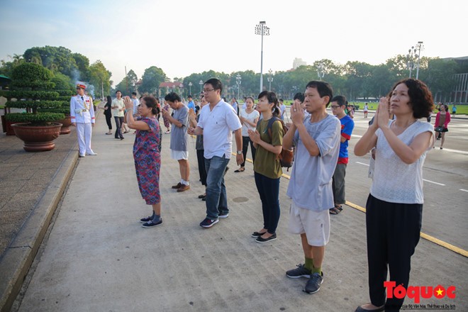 Những tấm lòng thành kính.