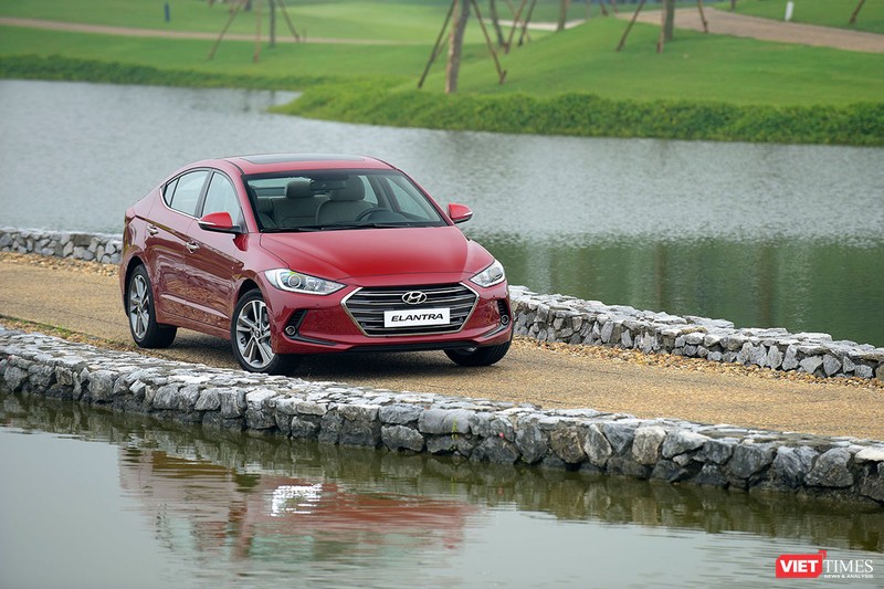 Chỉ hơn 500 triệu đã có thể tậu Hyundai Elantra đón Tết ảnh 2 Chỉ hơn 500 triệu đã có thể tậu Hyundai Elantra đón Tết ảnh 2