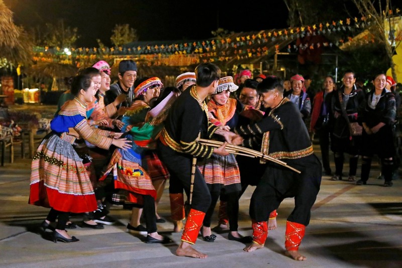 Văn hóa Tây Bắc được thể hiện sinh động tại Sun World Fansipan Legend