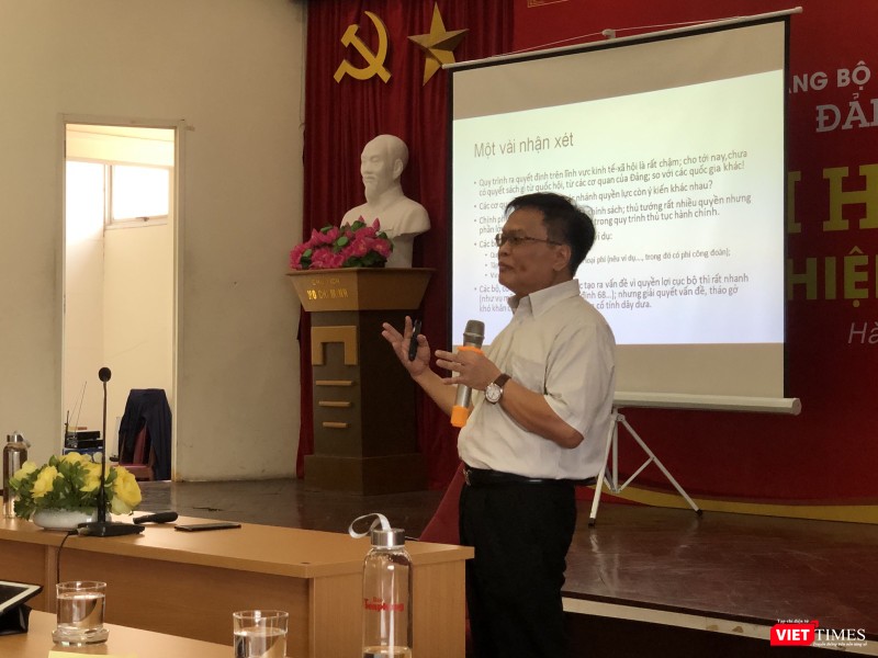 TS Nguyễn Đình Cung tại buổi sinh hoạt (Ảnh: HB)