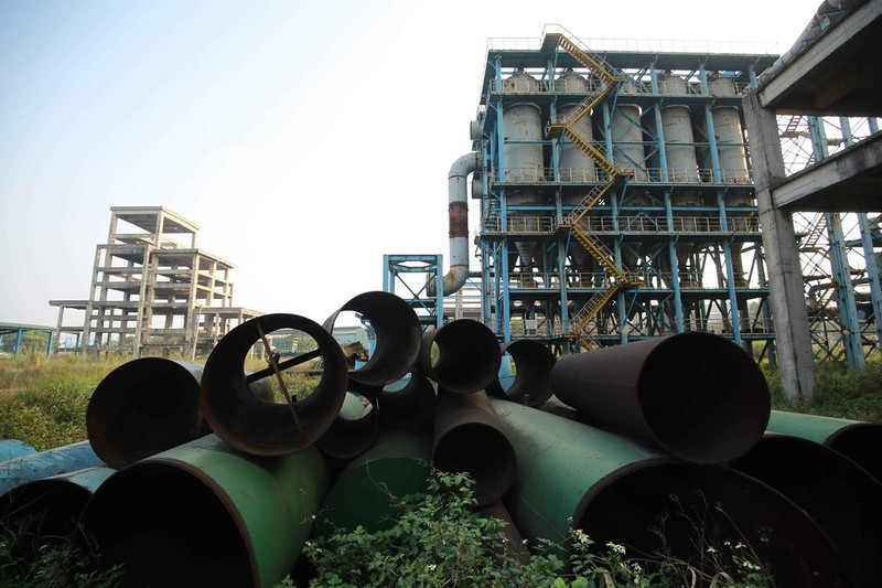 Nhiều máy móc, thiết bị nhập về đã bị gỉ sét/ Ảnh: tuoitre.vn