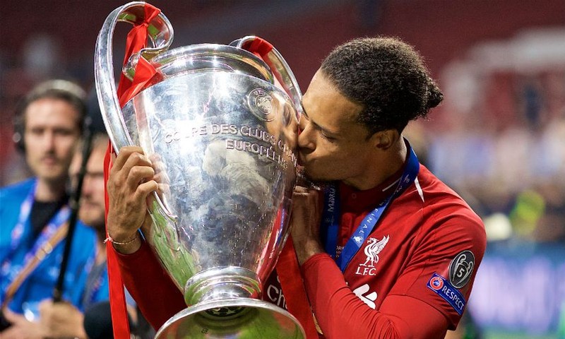 Virgil van Dijk xuất sắc giành được danh hiệu Champions League cùng với Liverpool (Ảnh: Liverpool FC) Virgil van Dijk xuất sắc giành được danh hiệu Champions League cùng với Liverpool (Ảnh: Liverpool FC)