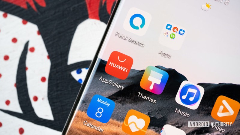 Huawei P40 Pro Plus chạy trên nền tảng EMUI 10.1 (Ảnh: Android Authority) Huawei P40 Pro Plus chạy trên nền tảng EMUI 10.1 (Ảnh: Android Authority)