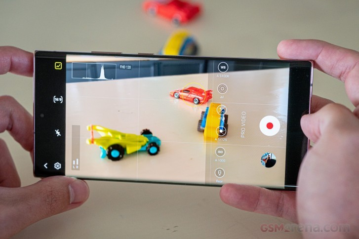 Chất lượng quay video trên Galaxy Note 20 Ultra 5G chưa thực sự tốt (Ảnh: GSMarena) Chất lượng quay video trên Galaxy Note 20 Ultra 5G chưa thực sự tốt (Ảnh: GSMarena)