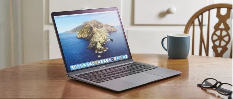 Macbook Air 2020 sở hữu phong cách thiết kế tối giản (Ảnh: Tech Radar) Macbook Air 2020 sở hữu phong cách thiết kế tối giản (Ảnh: Tech Radar)