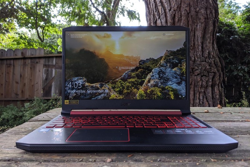 Acer Nitro 5 (Ảnh: PC World) Acer Nitro 5 (Ảnh: PC World)