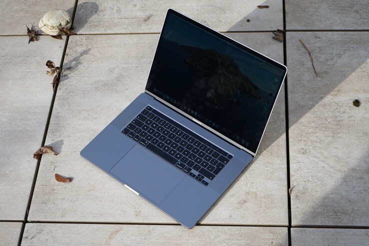 Macbook Pro 16 có hiệu năng ổn đinh (Ảnh: Notebook Check) Macbook Pro 16 có hiệu năng ổn đinh (Ảnh: Notebook Check)