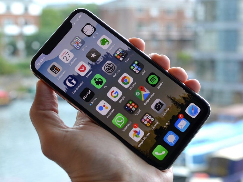 iPhone 11 Pro có hiệu năng tuyệt vời (Ảnh: The Guardian) iPhone 11 Pro có hiệu năng tuyệt vời (Ảnh: The Guardian)