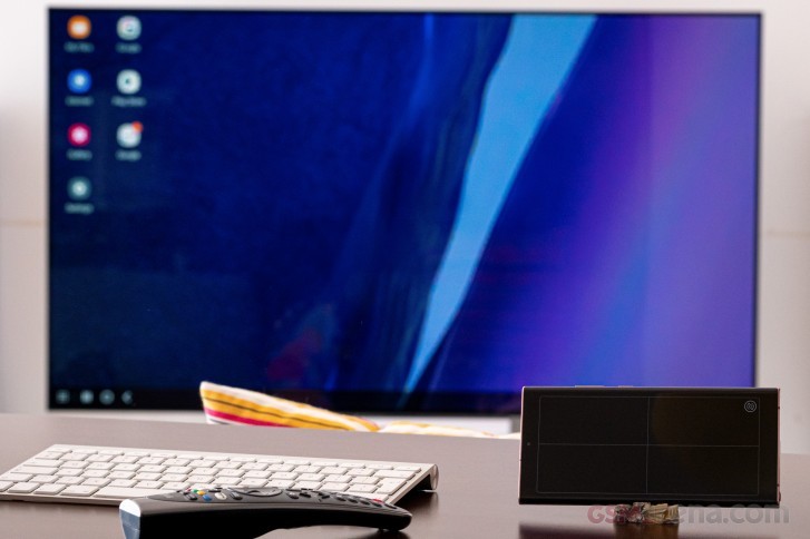 Note 20 Ultra còn được trang bị tính năng Samsung Dex giúp máy có khả năng kết nối không dây với màn hình TV, màn hình máy tính (Ảnh: GSM Arena)