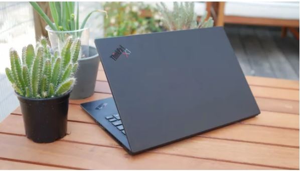 Máy được làm bằng chất liệu vô cùng đặc biệt (Ảnh: Laptop Mag) Máy được làm bằng chất liệu vô cùng đặc biệt (Ảnh: Laptop Mag)