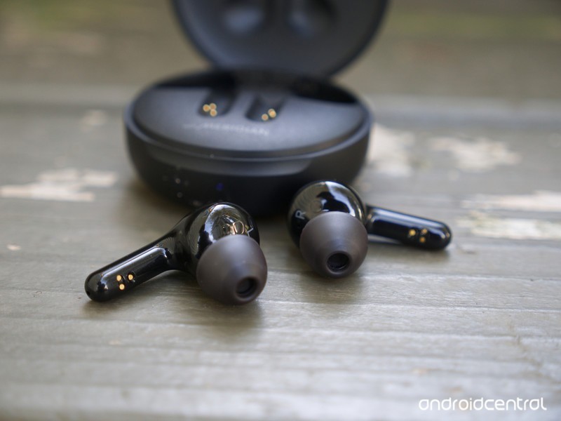 LG Tone Free FN6 có khả năng thu âm tốt (Ảnh: Android Authority)