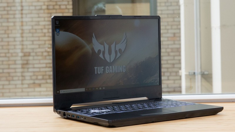 Asus TUF A15 (Ảnh: Laptop Mag)