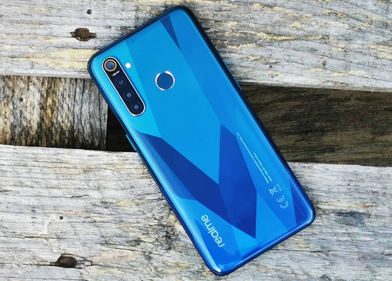 Realme Q (Ảnh: Gadgets)