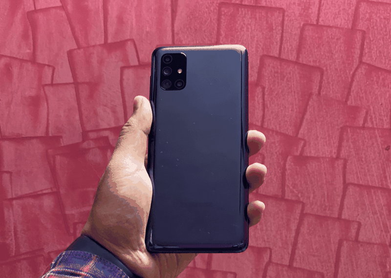 Cụm camera sau của Samsung Galaxy M51 được thiết kế mỏng (Ảnh: Smart Prix)