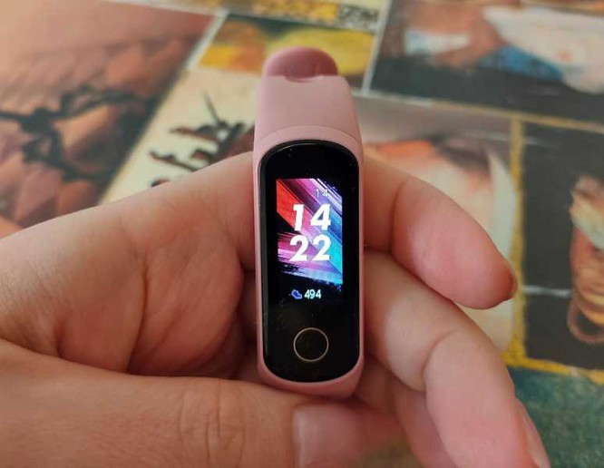 Màn hình của Honor Band 5i chưa thực sự sắc nét (Ảnh: My Hard Review) Màn hình của Honor Band 5i chưa thực sự sắc nét (Ảnh: My Hard Review)