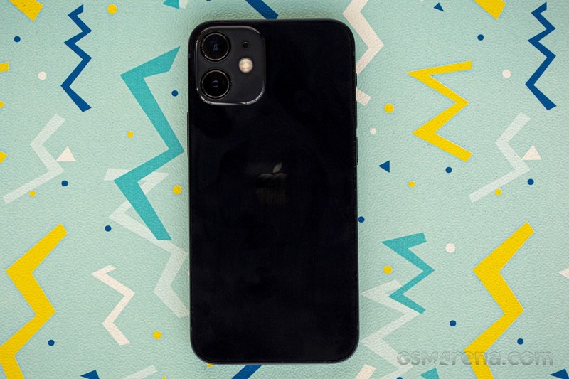 iPhone 12 Mini (Ảnh: GSM Arena) iPhone 12 Mini (Ảnh: GSM Arena)