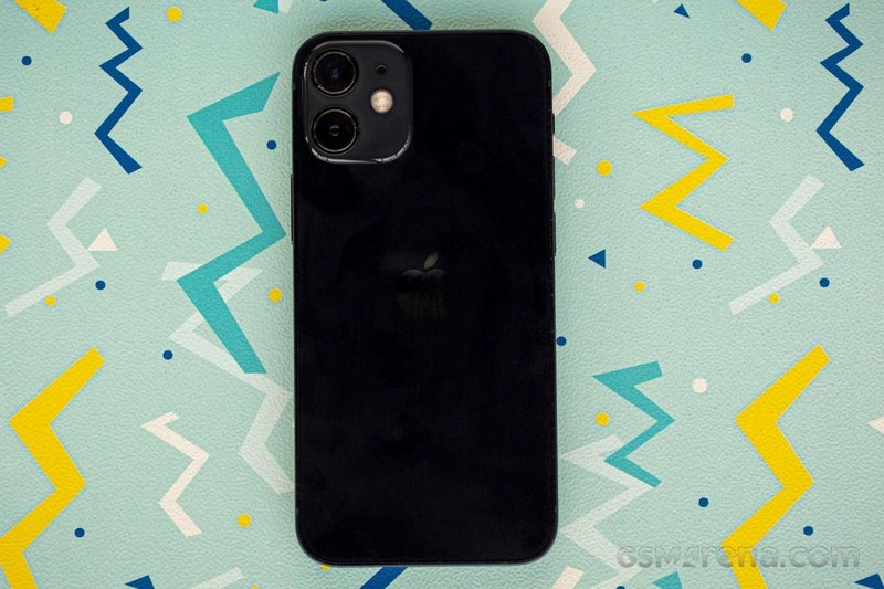 iPhone 12 Mini (Ảnh: GSM Arena) iPhone 12 Mini (Ảnh: GSM Arena)