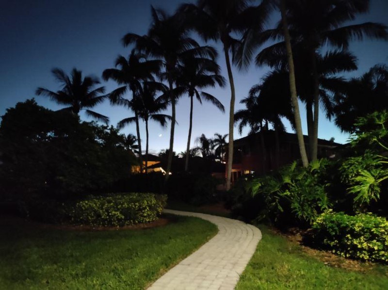 Khả năng chụp ảnh ban đêm của máy cũng rất tốt (Ảnh: GSM Arena)