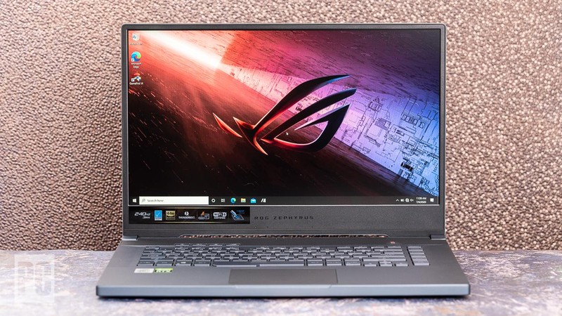 Asus ROG Zephyrus M15 sở hữu một thiết kế gọn nhẹ (Ảnh: PC Mag)