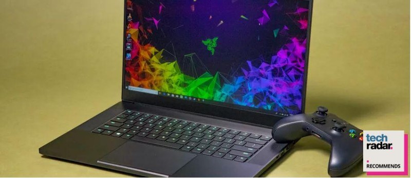 Razer Blade 15 (Ảnh: Tech Radar)