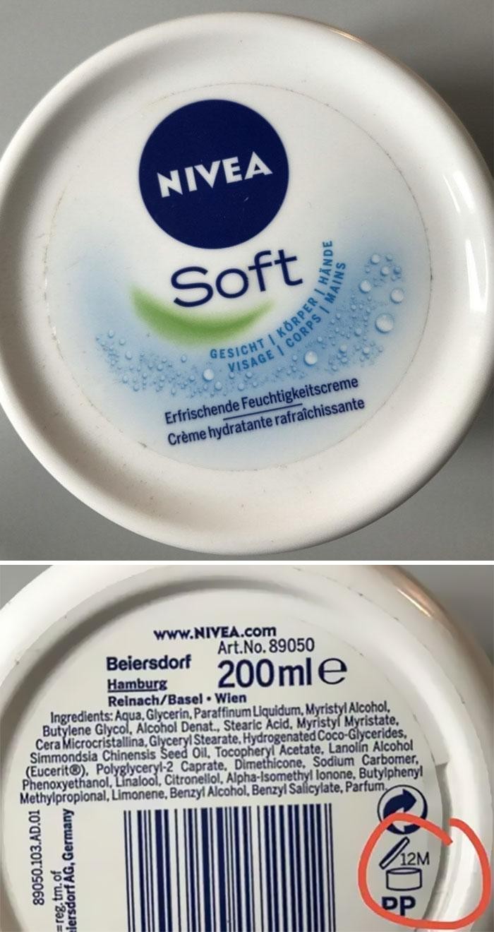 Ở mặt sau các hộp mỹ phẩm, bạn thường xuyên nhìn thấy các ký hiệu như &quot;6M&quot;, &quot;12M&quot; hoặc &quot;24M&quot;. Những ký hiệu này cho chúng ta biết hạn sử dụng của sản phẩm sau khi ở nắp. Ví dụ như trong hình trên, hạn sử dụng của hộp kem dưỡng da này là 12 tháng sau khi mở nắp (Ảnh: Bored Panda)