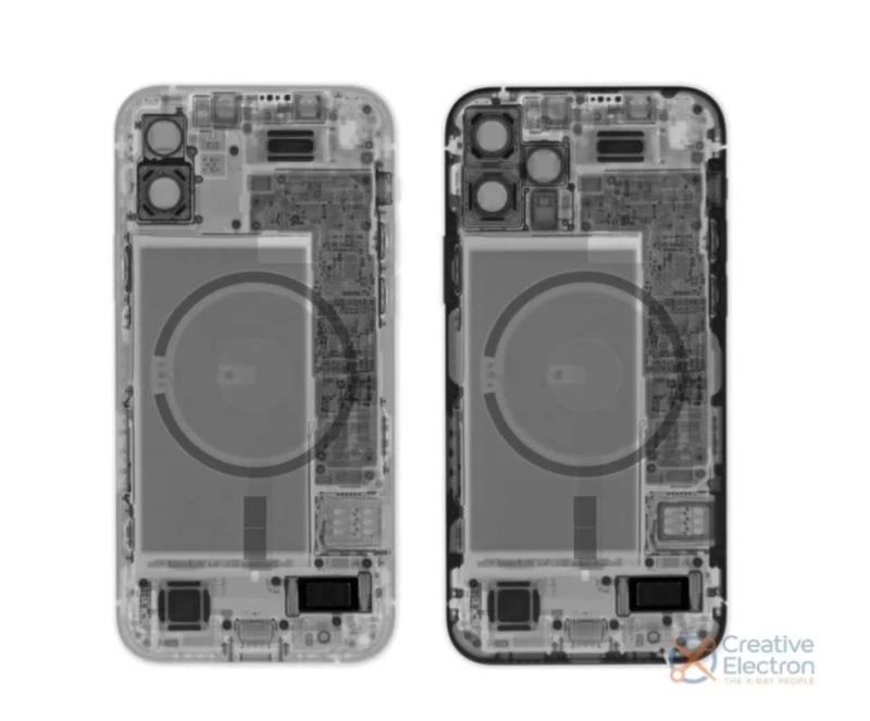 Phần bên trong của chiếc iPhone 12 (trái) và iPhone 12 Pro (phải) (Ảnh: Phone Arena)