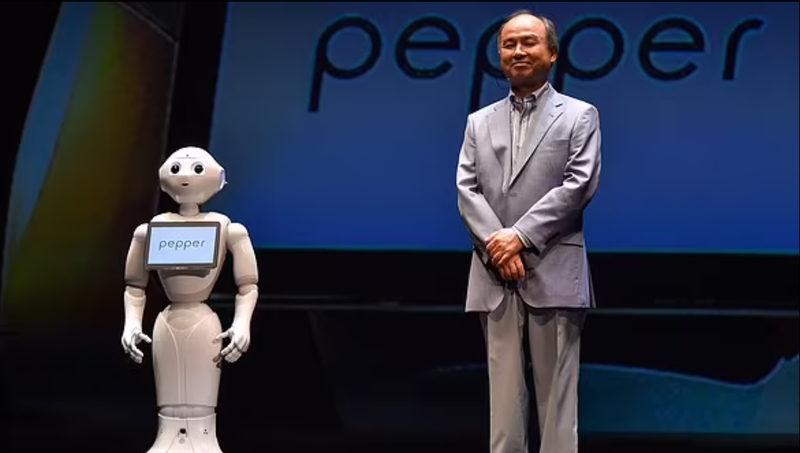 công ty Nhật Bản SoftBank cho biết họ sẽ chỉ bắt đầu sản xuất lại robot Pepper khi cần thiết (Ảnh: Daily Mail)