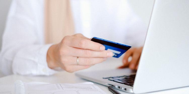 Youtube muốn đem đến trải nghiệm mua sắm liền mạch cho người dùng (Ảnh: Make Use Of) Youtube muốn đem đến trải nghiệm mua sắm liền mạch cho người dùng (Ảnh: Make Use Of)