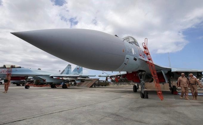 Tiêm kích Su-35s tại Syria được trang bị tên lửa R-77, R-27 và R-73 (Ảnh: Military Watch Magazine)