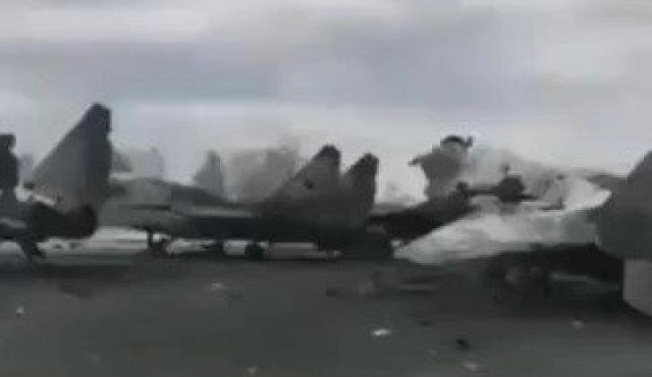 Máy bay MiG-29 của Ukraine bị bắn hạ trong cuộc tấn công tên lửa (Ảnh: Military Watch Magazine) Máy bay MiG-29 của Ukraine bị bắn hạ trong cuộc tấn công tên lửa (Ảnh: Military Watch Magazine)