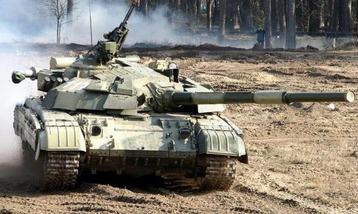 Xe tăng T-64 của Quân đội Ukraine (Ảnh: Military Watch Magazine) Xe tăng T-64 của Quân đội Ukraine (Ảnh: Military Watch Magazine)