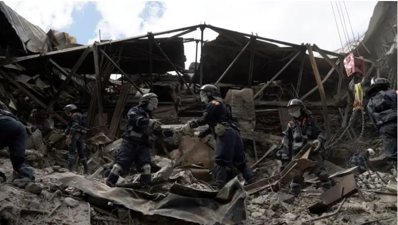 Gần 600 người có khả năng đã thiệt mạng trong vụ đánh bom nhắm vào Nhà hát Mariupol (Ảnh: Business Insider)