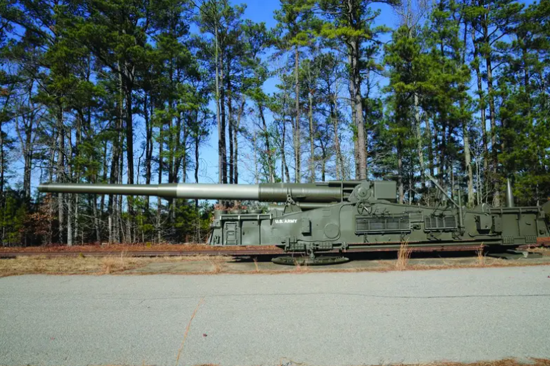 Một khẩu pháo M65 (Ảnh: Business Insider) Một khẩu pháo M65 (Ảnh: Business Insider)