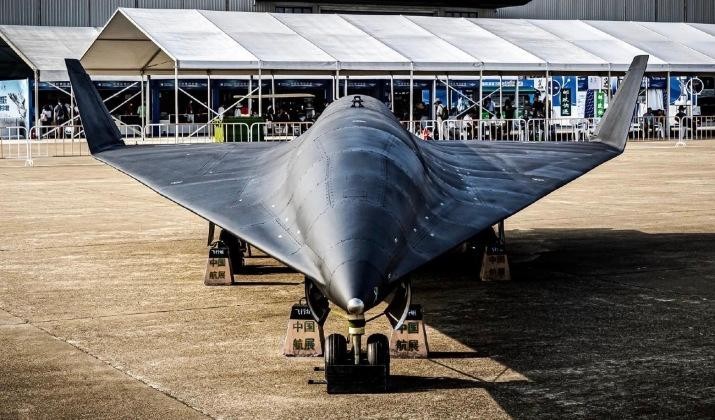 Máy bay siêu thanh WZ-8 của Trung Quốc (Ảnh: Military Watch Magazine)