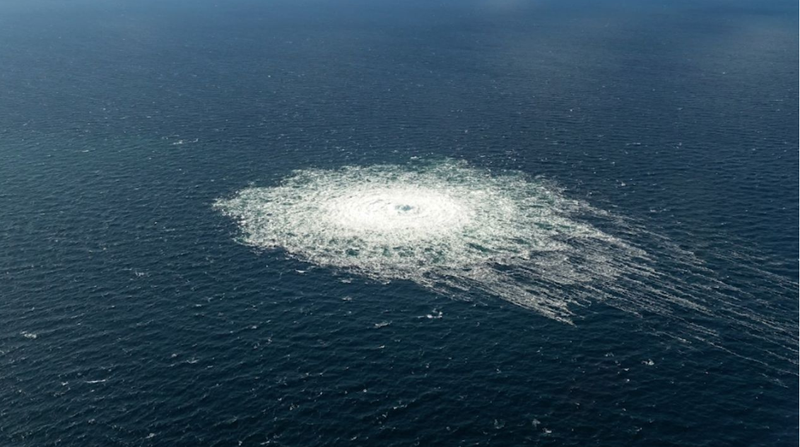 Khí đốt tràn vào bầu khí quyển sau vụ tấn công đường ống Nord Stream vào tháng 9 (Ảnh: CNN) Khí đốt tràn vào bầu khí quyển sau vụ tấn công đường ống Nord Stream vào tháng 9 (Ảnh: CNN)