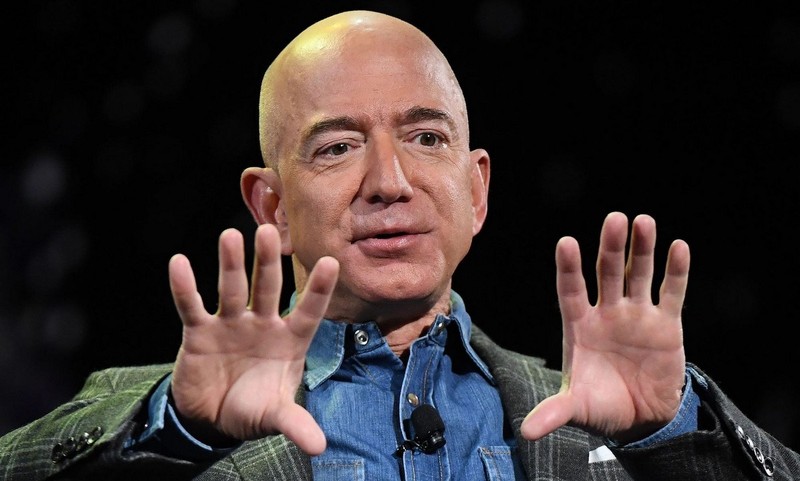 Phẩm chất, kỹ năng và phong cách lãnh đạo của Jeff Bezos đã làm nên thành công cho Amazon (Ảnh: Thestrategywatch)