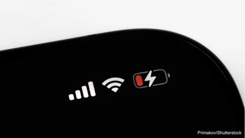 Kiểm tra tình trạng pin (Ảnh: Slash Gear) iPhone 9.png