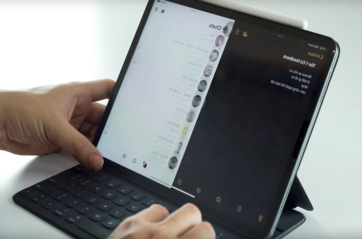 iPad Pro cho phép mở hai cửa sổ trên một màn hình (Ảnh: YouTube) iPad Pro cho phép mở hai cửa sổ trên một màn hình (Ảnh: YouTube)