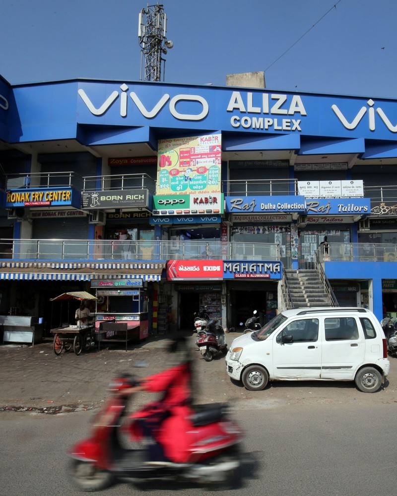 Cửa hàng Vivo ở Ấn Độ cũng bị tố trốn đóng khoản thuế 7,8 tỉ USD. Ảnh: Reuters Cửa hàng Vivo ở Ấn Độ cũng bị tố trốn đóng khoản thuế 7,8 tỉ USD. Ảnh: Reuters