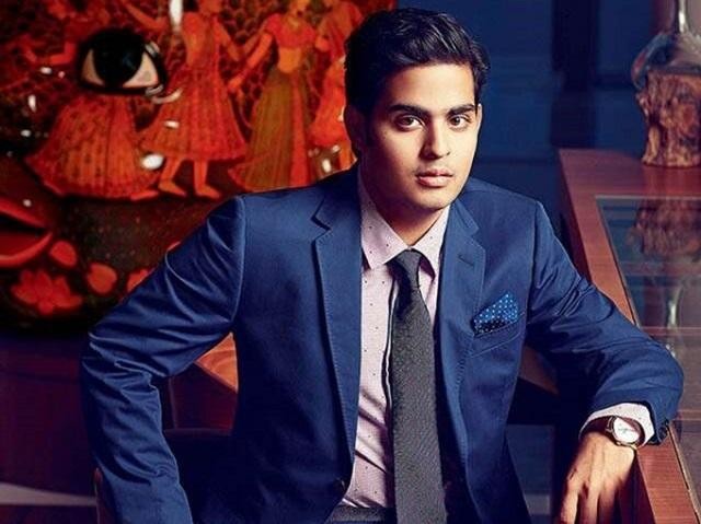 Akash Ambani, con trai tỷ phú Mukesh Ambani. Ảnh: Men XP Akash Ambani, con trai tỷ phú Mukesh Ambani. Ảnh: Men XP