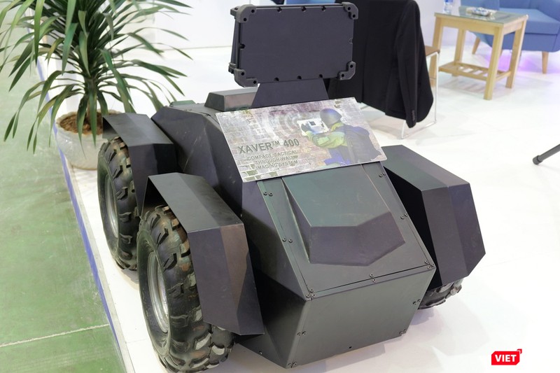 Hệ thống radar dò xuyên tường Xaver 400 lắp trên thân xe bọc thép của công ty Asia Security Technology (Singapore) Hệ thống radar dò xuyên tường Xaver 400 lắp trên thân xe bọc thép của công ty Asia Security Technology (Singapore)