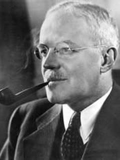 Allen Dalles-tác giả của chiến lược diễn biến hòa bình chống Liên Xô (Ảnh Reuter) Allen Dalles-tác giả của chiến lược diễn biến hòa bình chống Liên Xô (Ảnh Reuter)