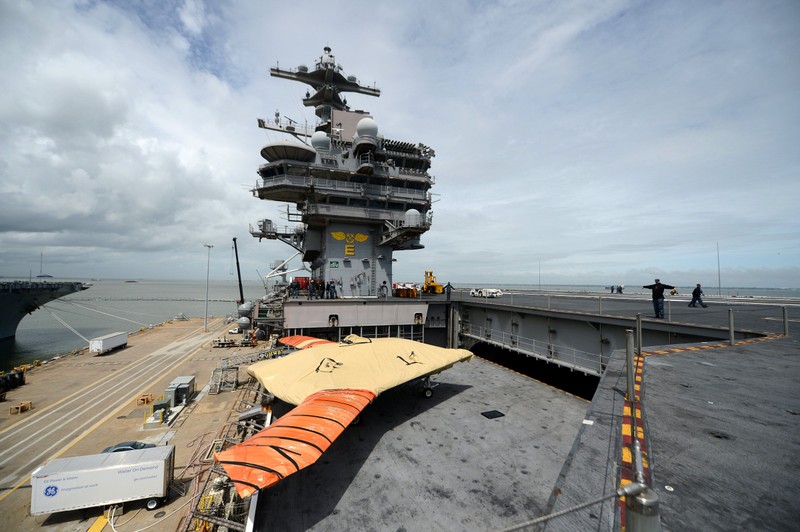 X-47B trên tàu sân bay George H.W. Bush (CVN-77). Ảnh: Business Insider