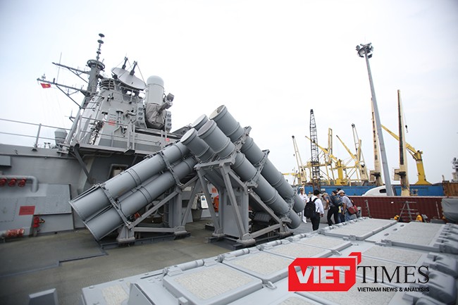 Đà Nẵng, USS John S.McCain, DDG 56, Hải quân Mỹ, hoa Kỳ, VietTimes